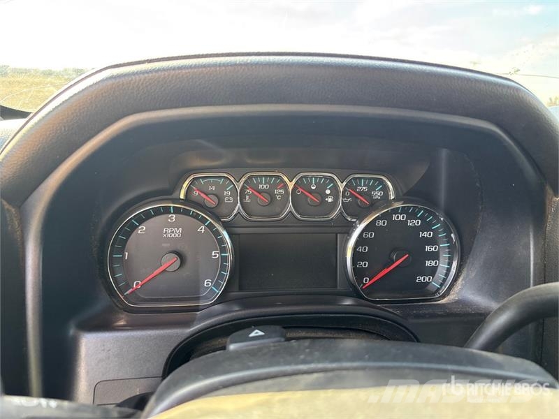 Chevrolet Silverado 1500 LTZ 4x4 Crew Cab Pickup Autre fourgon / utilitaire