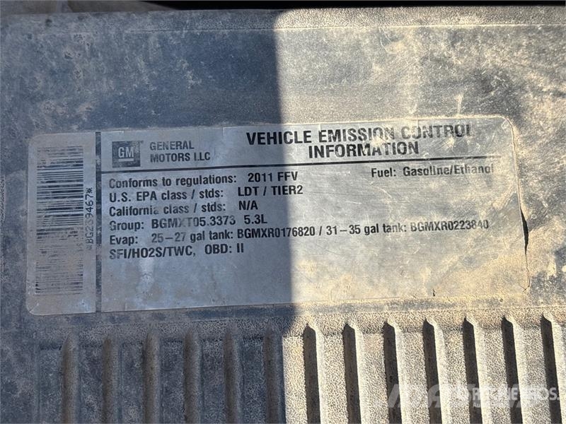Chevrolet Silverado 1500 4x4 Crew Cab Pickup Egyéb
