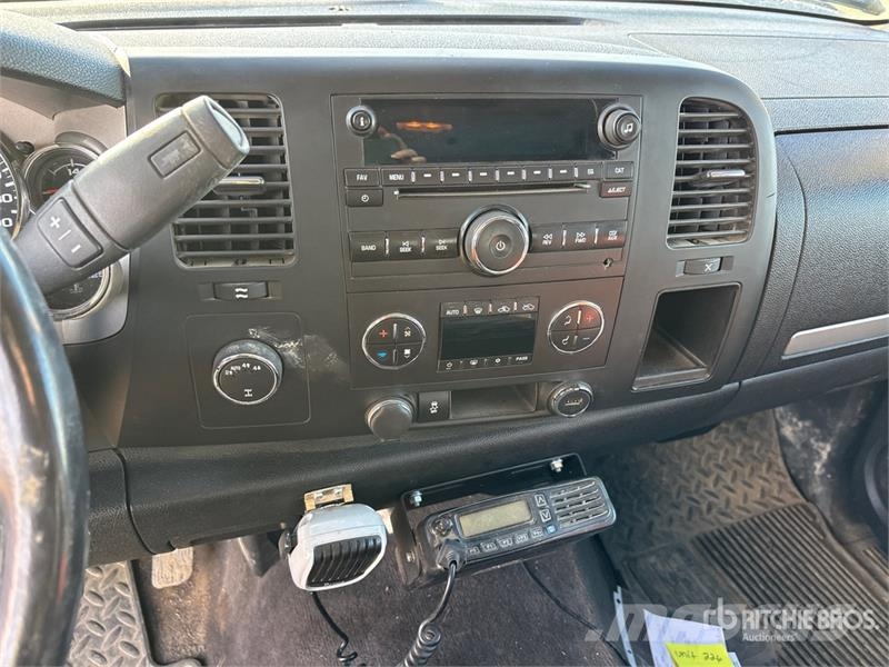 Chevrolet Silverado 1500 LT 4x4 Extended Cab Pilot Pickup Ostalo