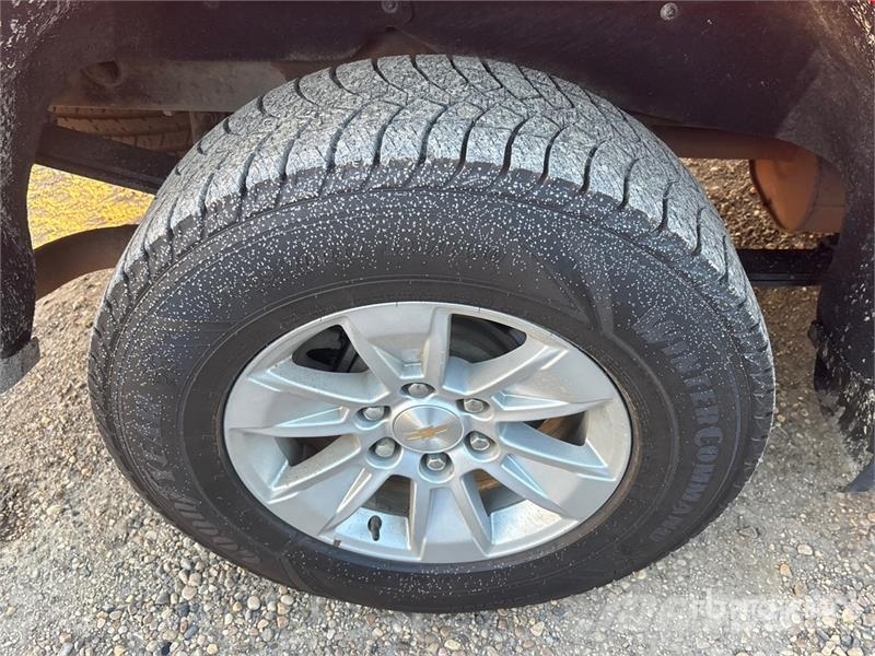 Chevrolet Silverado 1500 LT 4x4 Crew Cab Pickup Drugi