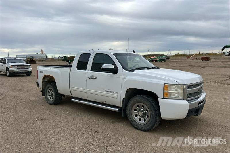 Chevrolet Silverado 1500 LS 4x4 Extended Cab Pickup Anders