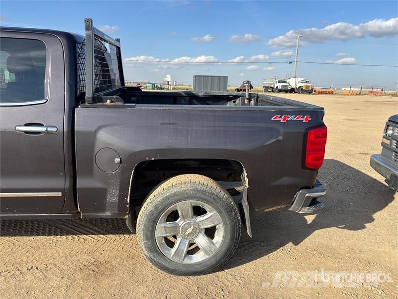 Chevrolet Silverado 1500 LTZ 4x4 Crew Cab Pickup Autre fourgon / utilitaire