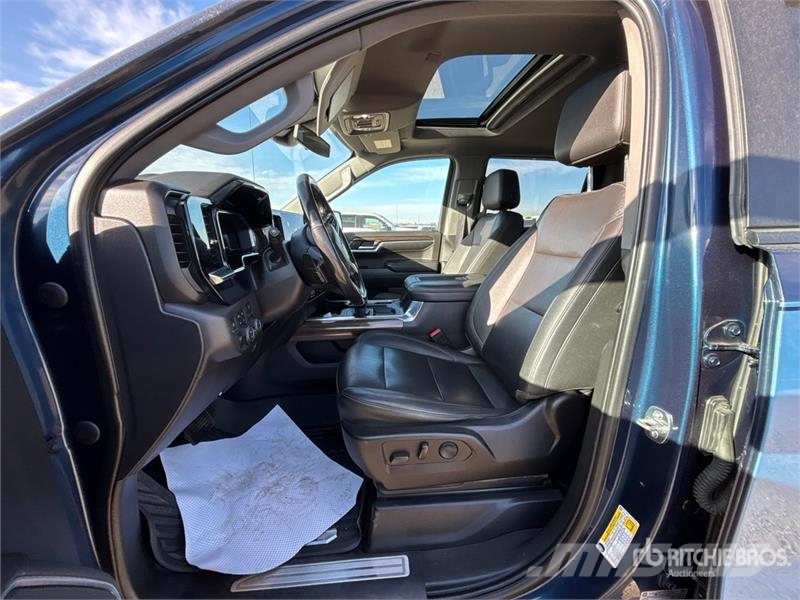 Chevrolet Silverado 1500 4x4 Crew Cab Pickup Drugi