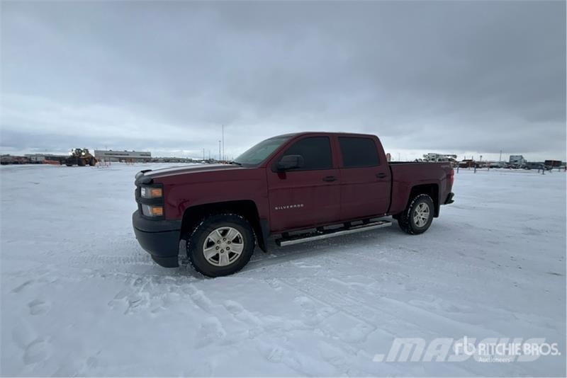 Chevrolet Silverado 1500 4x4 Crew Cab Pickup Andere Transporter