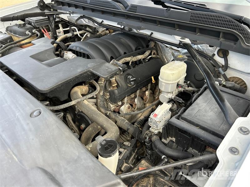 Chevrolet Silverado 1500 LT 4x4 Dual Cab Pickup Ostalo