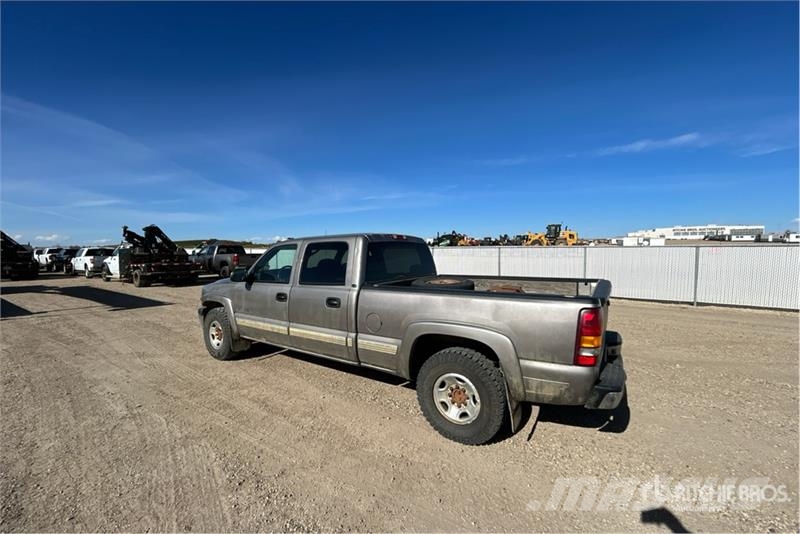 Chevrolet Silverado 1500 4x4 Crew Cab Pickup Прочие фургоны