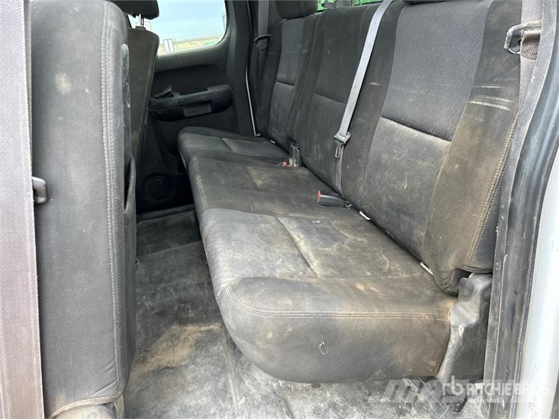 Chevrolet Silverado 2500 LT 4x4 Extended Cab Pickup Muu