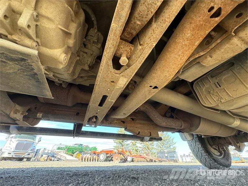 Chevrolet Silverado 2500 HD 4x4 Extended Cab Pickup Drugi