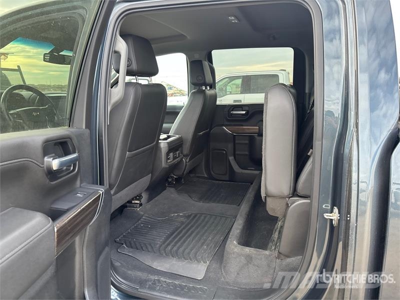Chevrolet Silverado 2500 HD LT 4x4 Crew Cab Pickup Ostalo