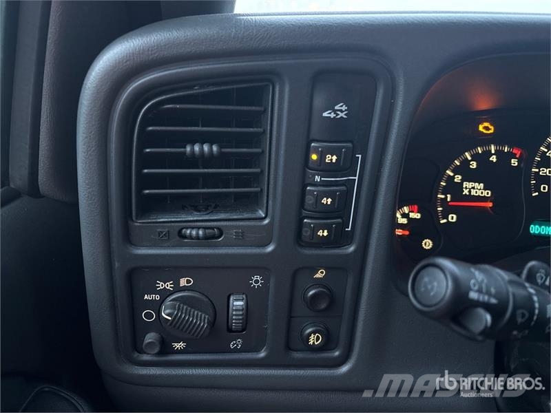 Chevrolet Silverado 2500 أخرى