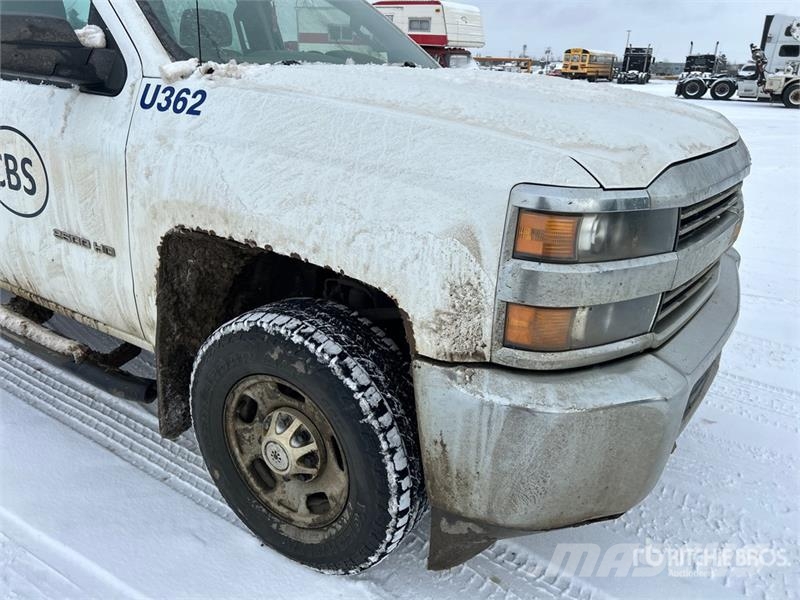 Chevrolet Silverado 2500HD 4x4 Crew Cab Pickup Drugi