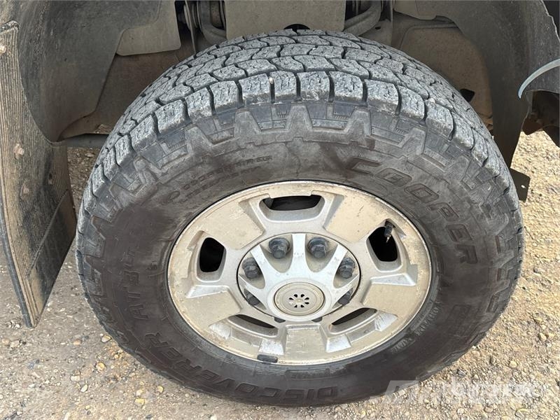 Chevrolet Silverado 2500HD Ciężarówki typu Platforma / Skrzynia