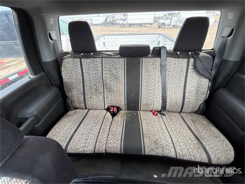 Chevrolet Silverado 2500 LT 4x4 Crew Cab Pickup Drugi