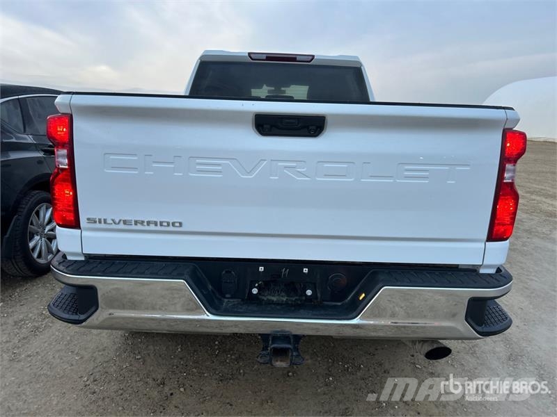 Chevrolet Silverado 2500HD 4x4 Crew Cab Pickup Ostalo