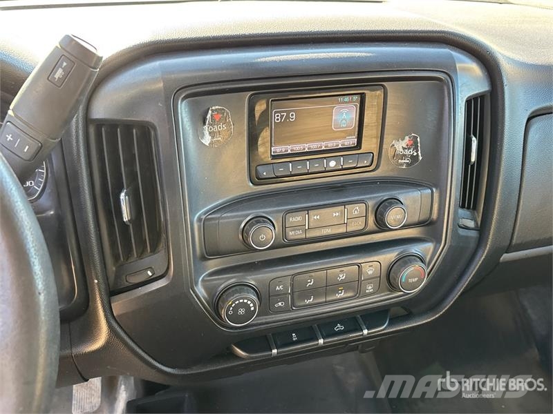 Chevrolet Silverado 2500 4x4 Crew Cab Pickup Autre fourgon / utilitaire