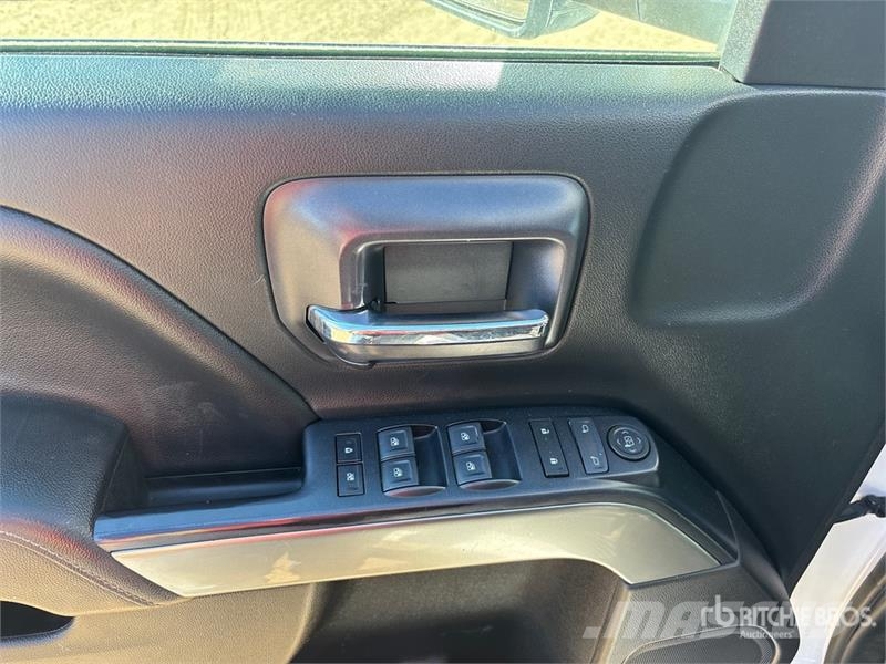 Chevrolet Silverado 2500 HD LT 4x4 Extended Cab Pickup Ostalo