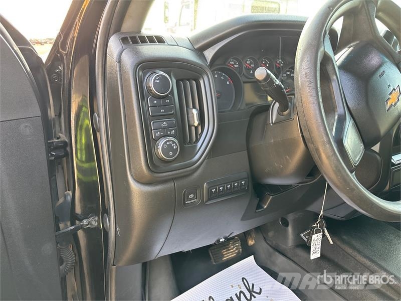 Chevrolet Silverado 2500 HD 4x4 Crew Cab Pickup Ostalo