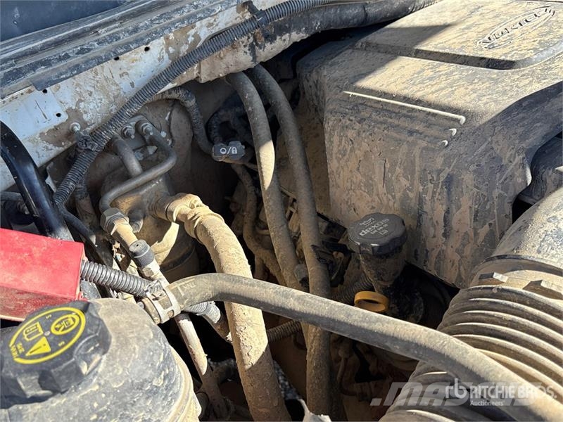 Chevrolet Silverado 2500HD Platformos/ Pakrovimas iš šono