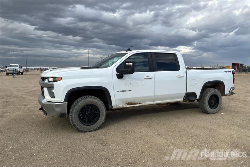 Chevrolet Silverado 2500HD 4x4 Crew Cab Pickup Други