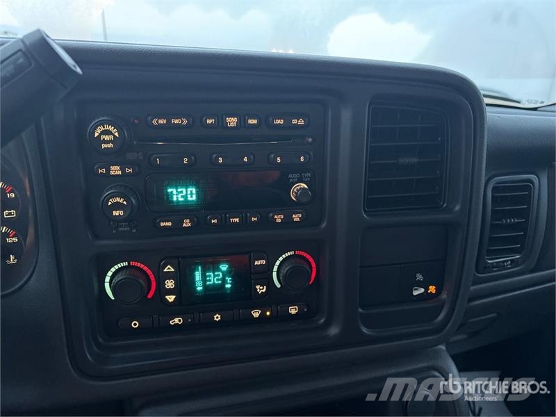 Chevrolet Silverado 2500 أخرى