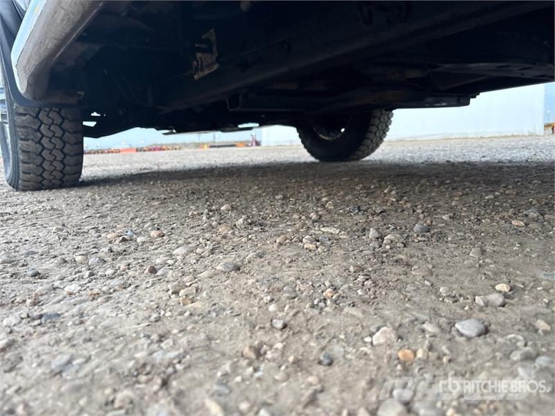 Chevrolet Silverado 2500 أخرى
