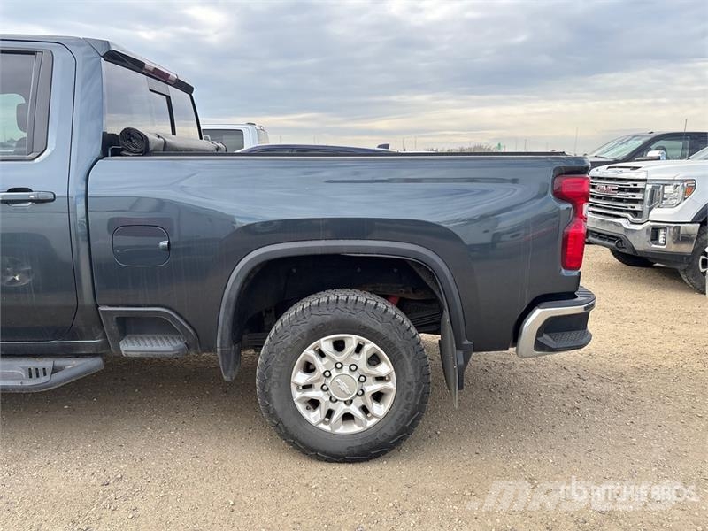Chevrolet Silverado 2500 HD LT 4x4 Crew Cab Pickup Ostalo