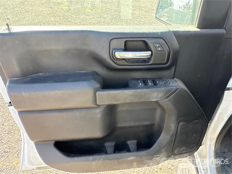 Chevrolet Silverado 2500 HD 4x4 Extended Cab Pickup Drugi