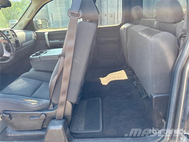 Chevrolet Silverado 2500 HD LT 4x4 Extended Cab Pickup Other