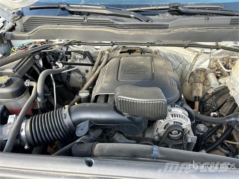 Chevrolet Silverado 2500HD LTZ 4x4 Crew Cab Pickup Andre varebiler