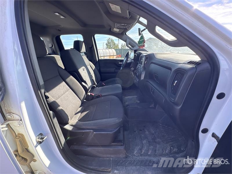 Chevrolet Silverado 2500 HD 4x4 Extended Cab Pickup Drugi