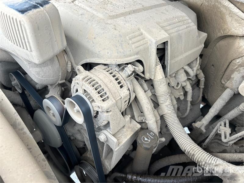 Chevrolet Silverado 2500HD 4x4 Crew Cab Pickup Drugi