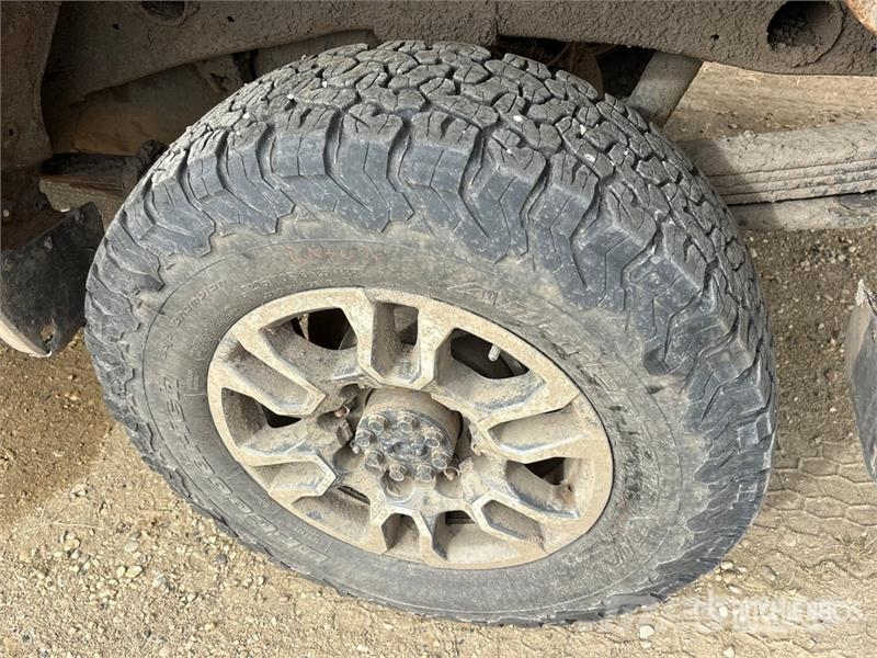 Chevrolet Silverado 2500 LT 4x4 Crew Cab Pickup Drugi