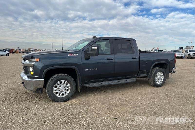 Chevrolet Silverado 2500 HD LT 4x4 Crew Cab Pickup Ostalo