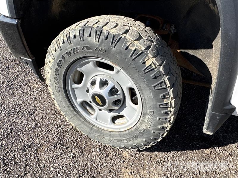 Chevrolet Silverado 2500 HD 4x4 Extended Cab Pickup Drugi