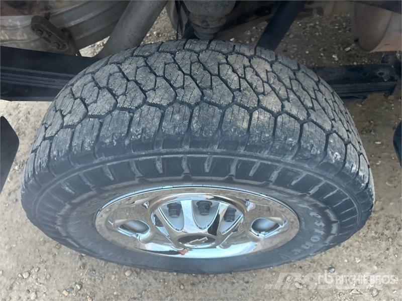 Chevrolet Silverado 2500HD 4x4 Crew Cab Pickup Ostalo