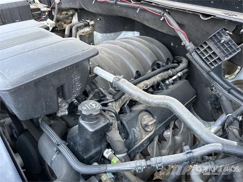 Chevrolet Silverado 2500HD 4x4 Crew Cab Pickup Ostalo