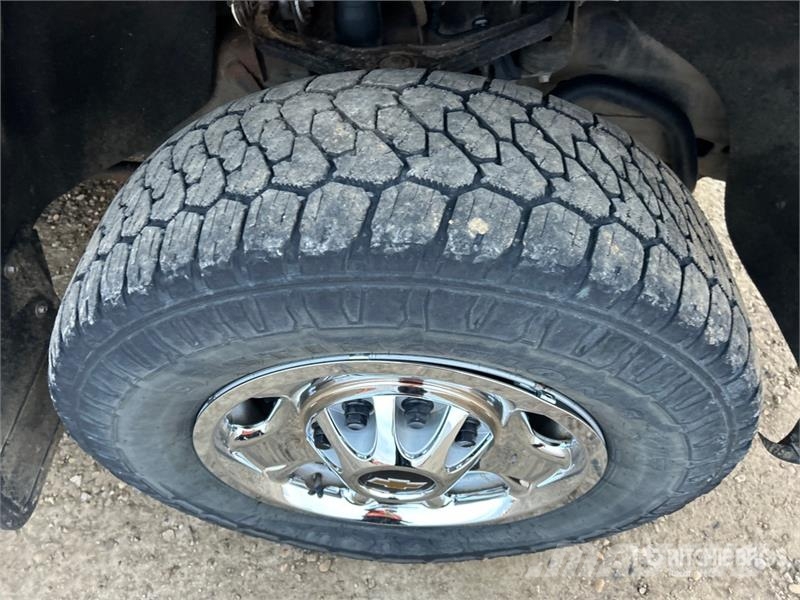 Chevrolet Silverado 2500HD 4x4 Crew Cab Pickup Ostalo