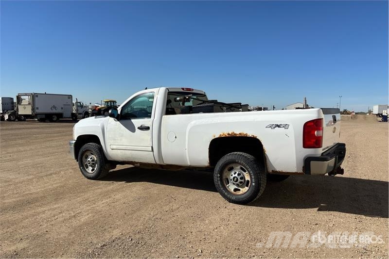Chevrolet Silverado 2500 4x4 Pickup Andere Transporter