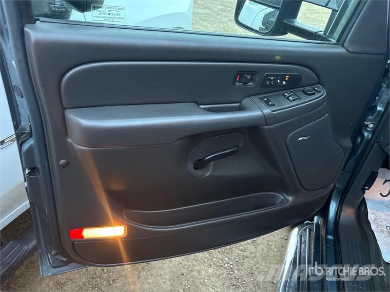 Chevrolet Silverado 2500 أخرى