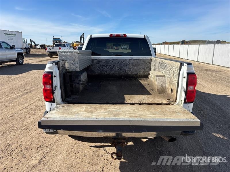Chevrolet Silverado 2500 HD LT 4x4 Extended Cab Pickup Ostalo