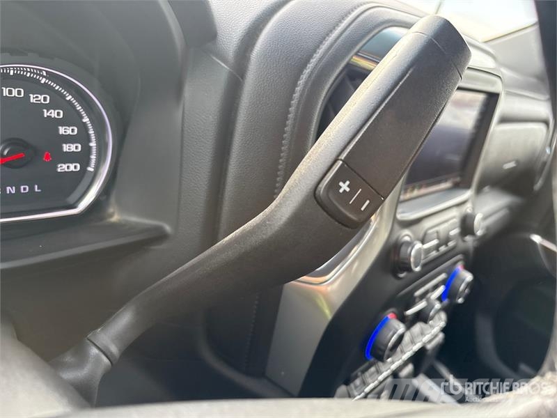 Chevrolet Silverado 2500 HD LT 4x4 Crew Cab Pickup Ostalo