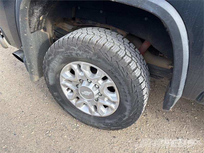 Chevrolet Silverado 2500 HD LT 4x4 Crew Cab Pickup Ostalo