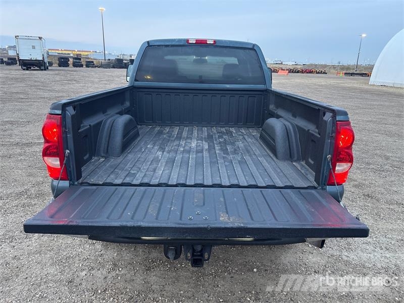 Chevrolet Silverado 2500 أخرى
