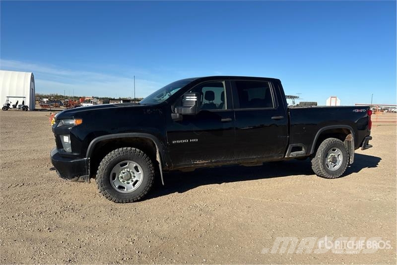 Chevrolet Silverado 2500 4x4 Crew Cab Pickup Altele