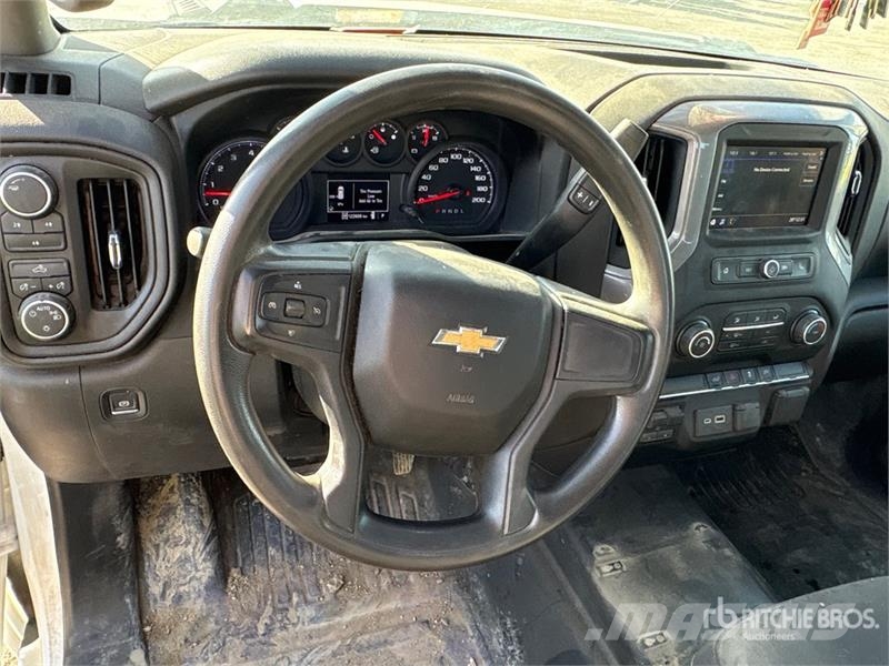 Chevrolet Silverado 2500 HD 4x4 Extended Cab Pickup Drugi