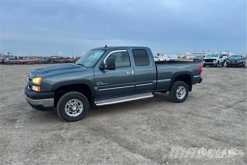 Chevrolet Silverado 2500 أخرى