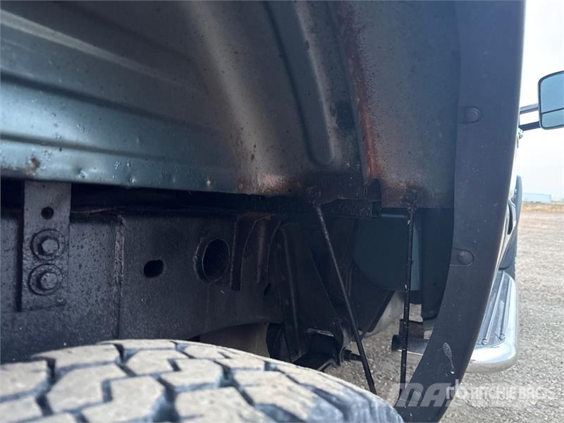 Chevrolet Silverado 2500 أخرى