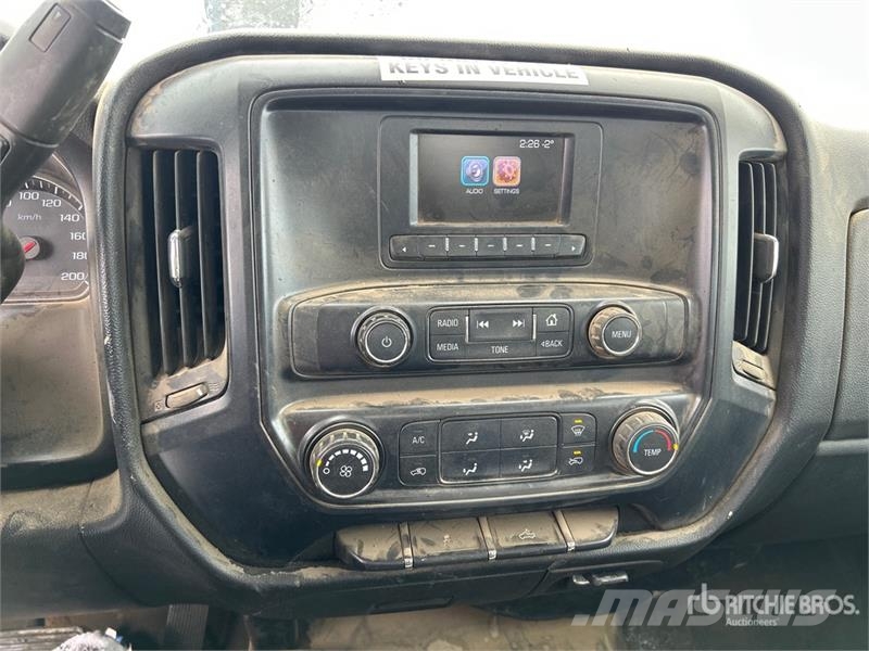 Chevrolet Silverado 2500HD 4x4 Crew Cab Pickup Drugi