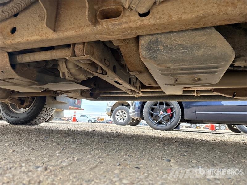 Chevrolet Silverado 2500 HD LT 4x4 Crew Cab Pickup Ostalo