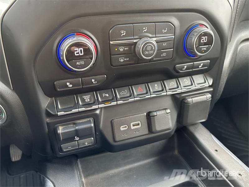 Chevrolet Silverado 2500 HD LT 4x4 Crew Cab Pickup Ostalo